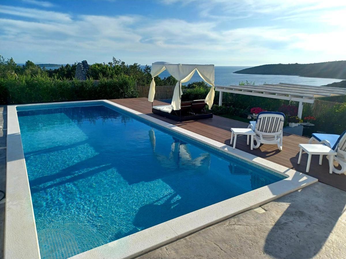 Luxury Villa Sentada Vinisce Exterior photo